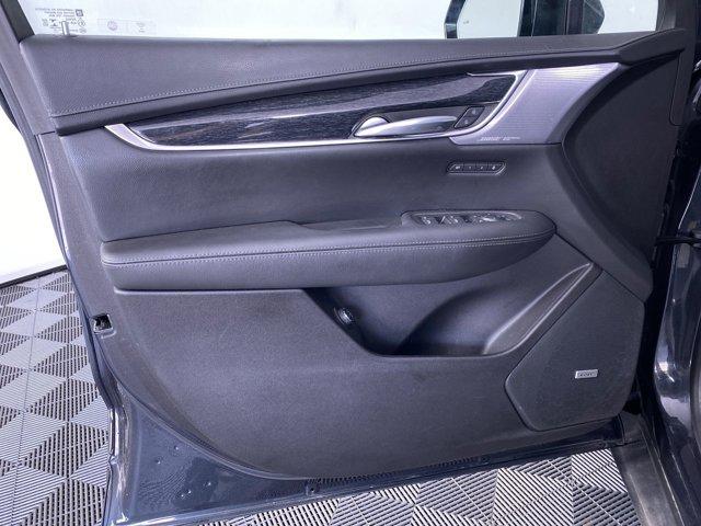 used 2022 Cadillac XT5 car, priced at $34,990