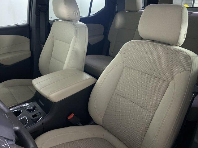 used 2023 Chevrolet Traverse car, priced at $29,990