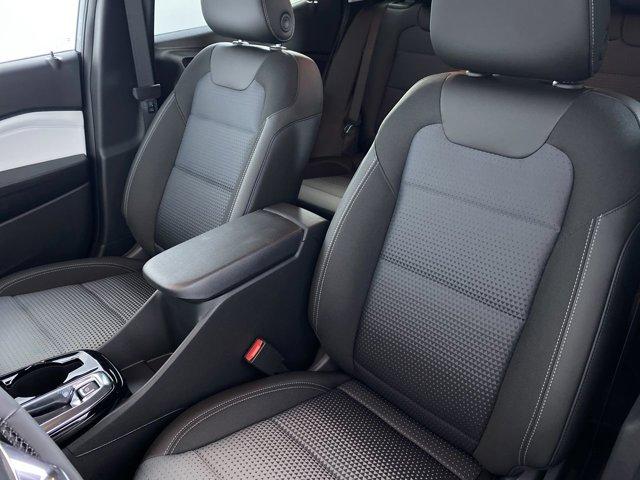 new 2025 Chevrolet Trax car, priced at $24,929