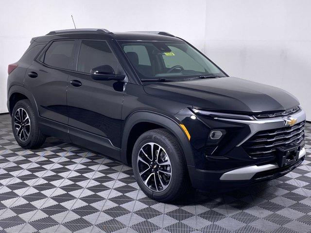 new 2025 Chevrolet TrailBlazer car, priced at $26,220