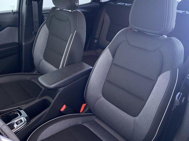 new 2025 Chevrolet TrailBlazer car, priced at $26,220
