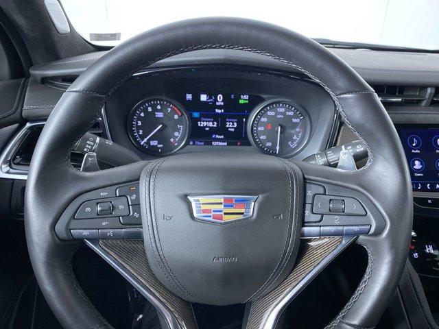 used 2024 Cadillac XT6 car, priced at $53,990