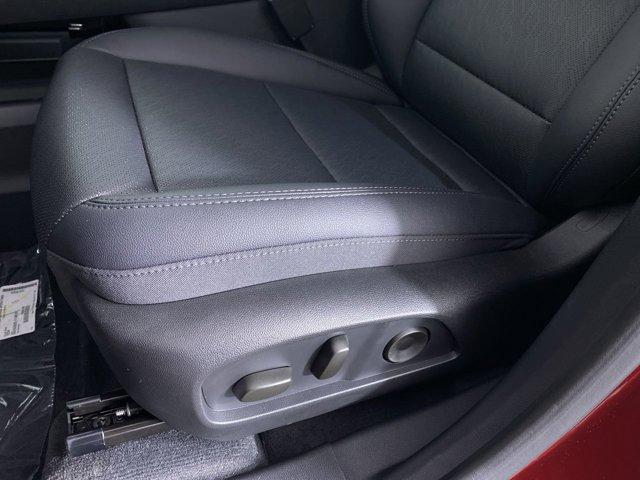 new 2026 Chevrolet Equinox car, priced at $30,560