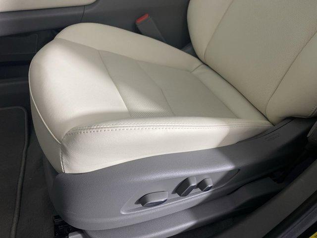 new 2025 Cadillac XT5 car, priced at $60,505