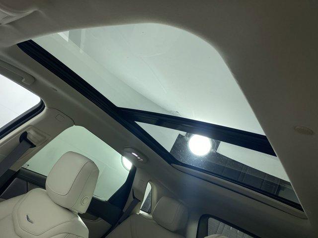 new 2025 Cadillac XT5 car, priced at $60,505