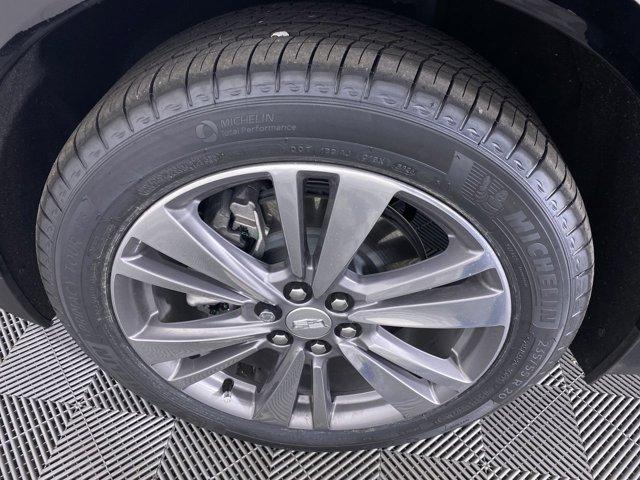 new 2025 Cadillac XT5 car, priced at $48,915