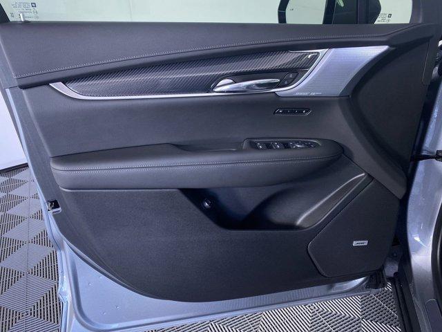 used 2024 Cadillac XT6 car, priced at $51,490