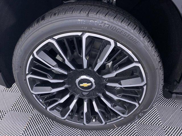 new 2025 Chevrolet Suburban car, priced at $92,994