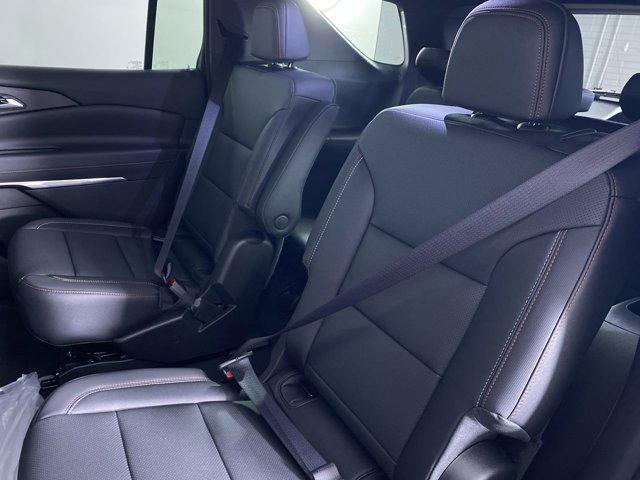 new 2025 Chevrolet Traverse car, priced at $50,939