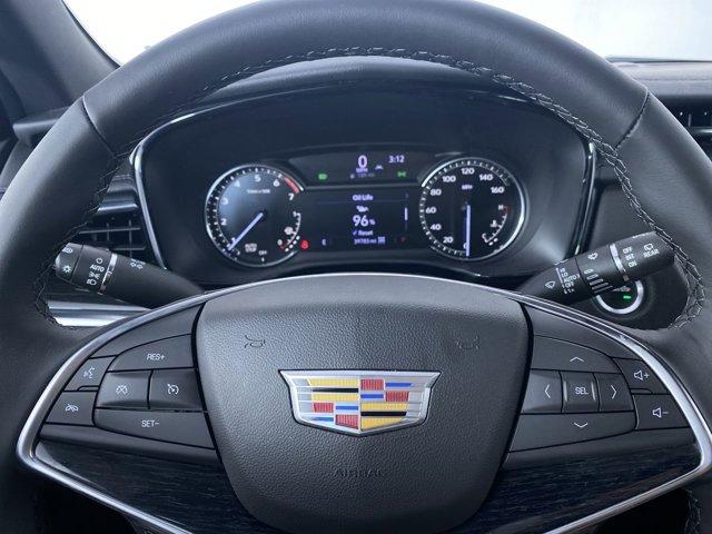 used 2022 Cadillac XT5 car, priced at $30,490