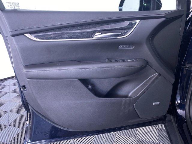 used 2022 Cadillac XT5 car, priced at $30,490