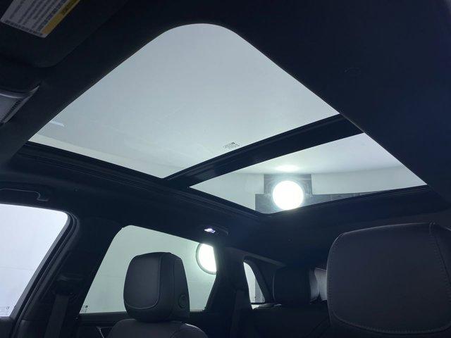 used 2022 Cadillac XT5 car, priced at $30,490