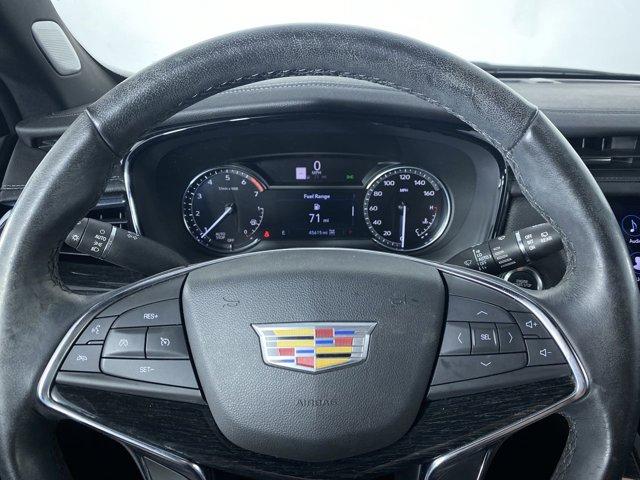 used 2022 Cadillac XT5 car, priced at $32,990