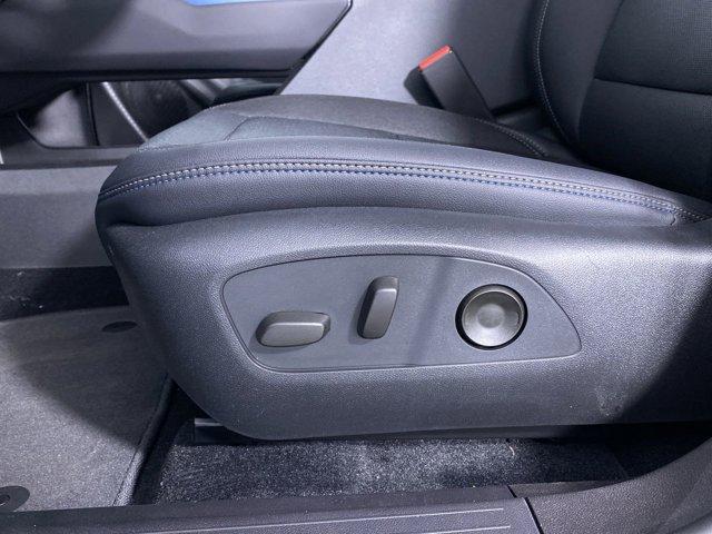 new 2025 Chevrolet Equinox EV car, priced at $39,389