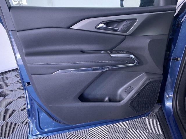new 2025 Chevrolet Traverse car, priced at $45,629