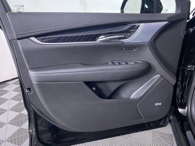 new 2025 Cadillac XT6 car, priced at $64,440