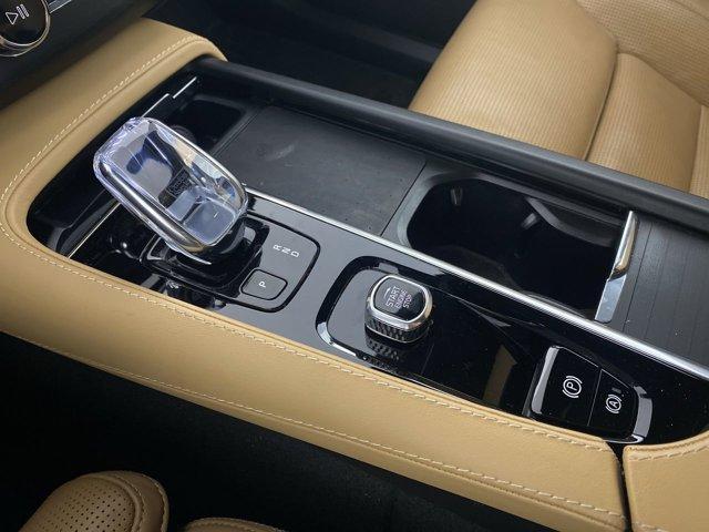 used 2022 Volvo XC90 Recharge Plug-In Hybrid car, priced at $43,490