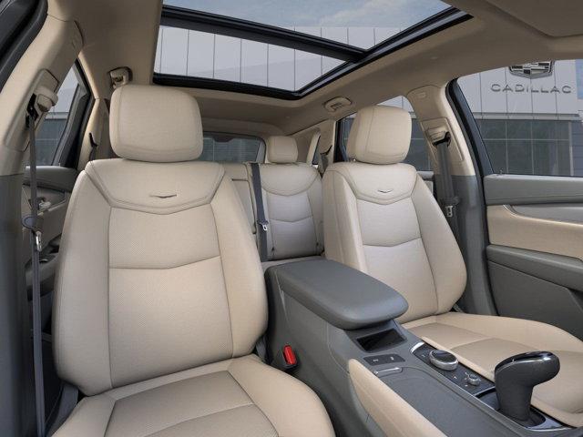 new 2025 Cadillac XT5 car, priced at $58,214