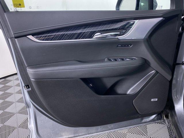 new 2025 Cadillac XT6 car, priced at $49,890