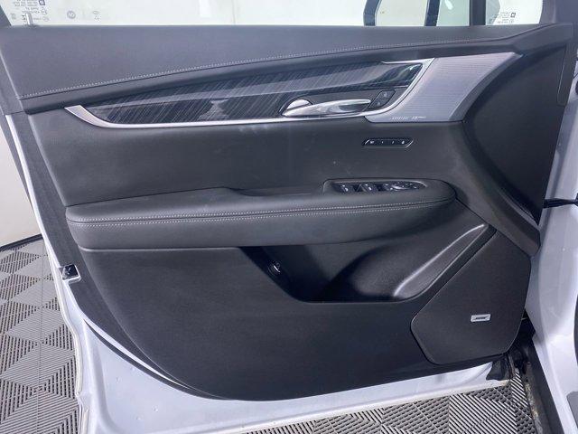 new 2025 Cadillac XT6 car, priced at $57,915