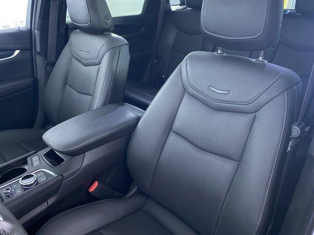 used 2022 Cadillac XT5 car, priced at $36,290