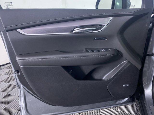 new 2025 Cadillac XT6 car, priced at $54,234