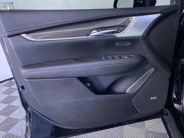 used 2021 Cadillac XT5 car, priced at $25,990