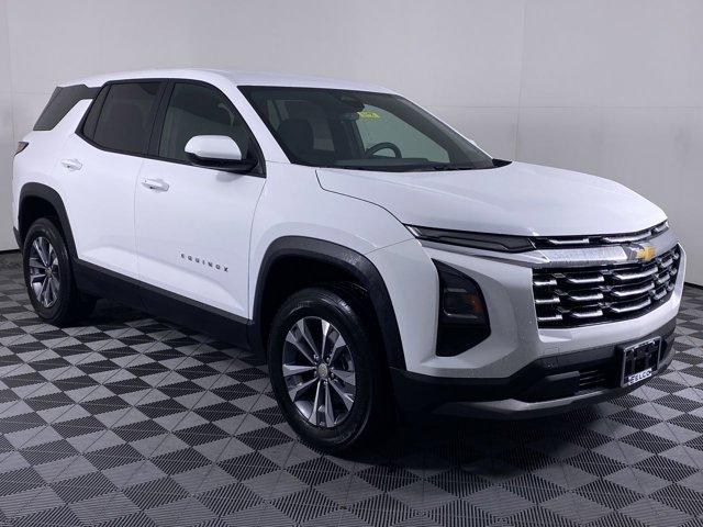 new 2026 Chevrolet Equinox car, priced at $26,570