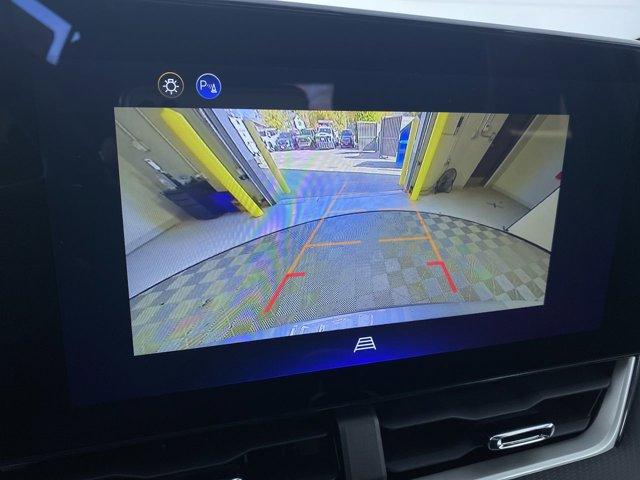 new 2026 Chevrolet Equinox car, priced at $30,665