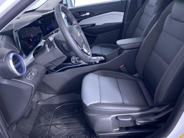new 2025 Chevrolet Trax car, priced at $25,084
