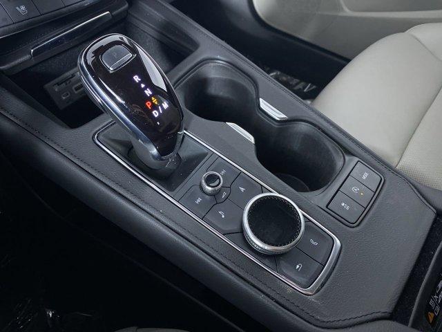used 2023 Cadillac XT4 car, priced at $31,490