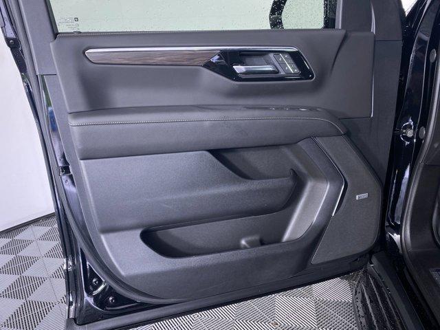 new 2025 Chevrolet Suburban car, priced at $86,009