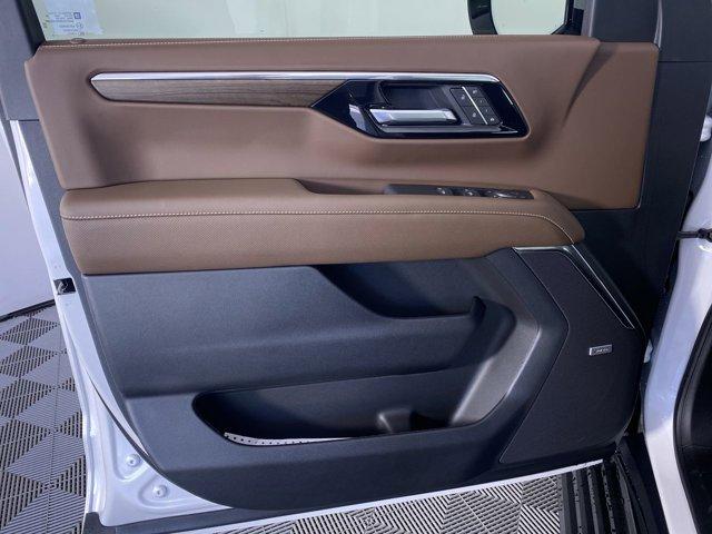 new 2025 Chevrolet Suburban car, priced at $92,489