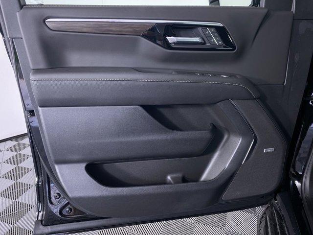 new 2025 Chevrolet Suburban car, priced at $86,009