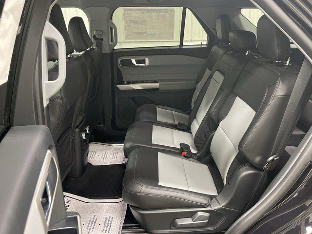 new 2024 Ford Explorer car, priced at $47,999