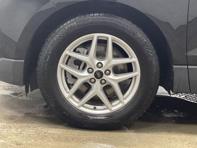 used 2024 Ford Edge car, priced at $25,810