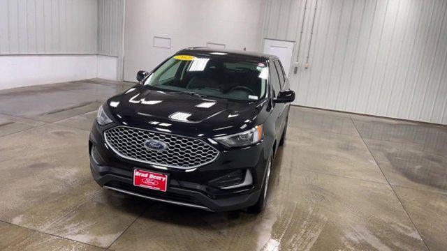 used 2023 Ford Edge car, priced at $23,423