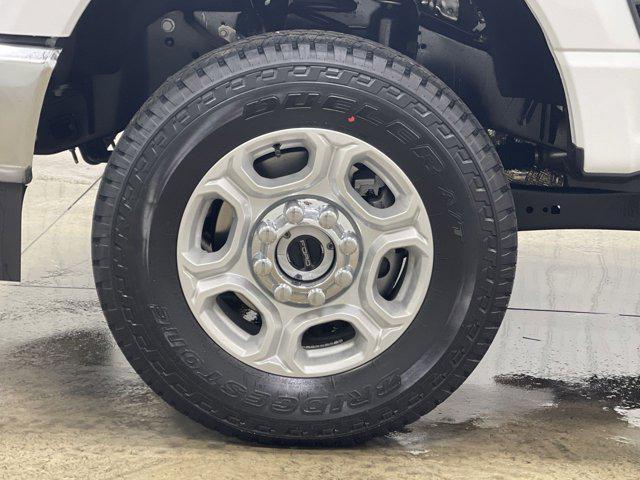 new 2025 Ford F-250 car, priced at $54,930