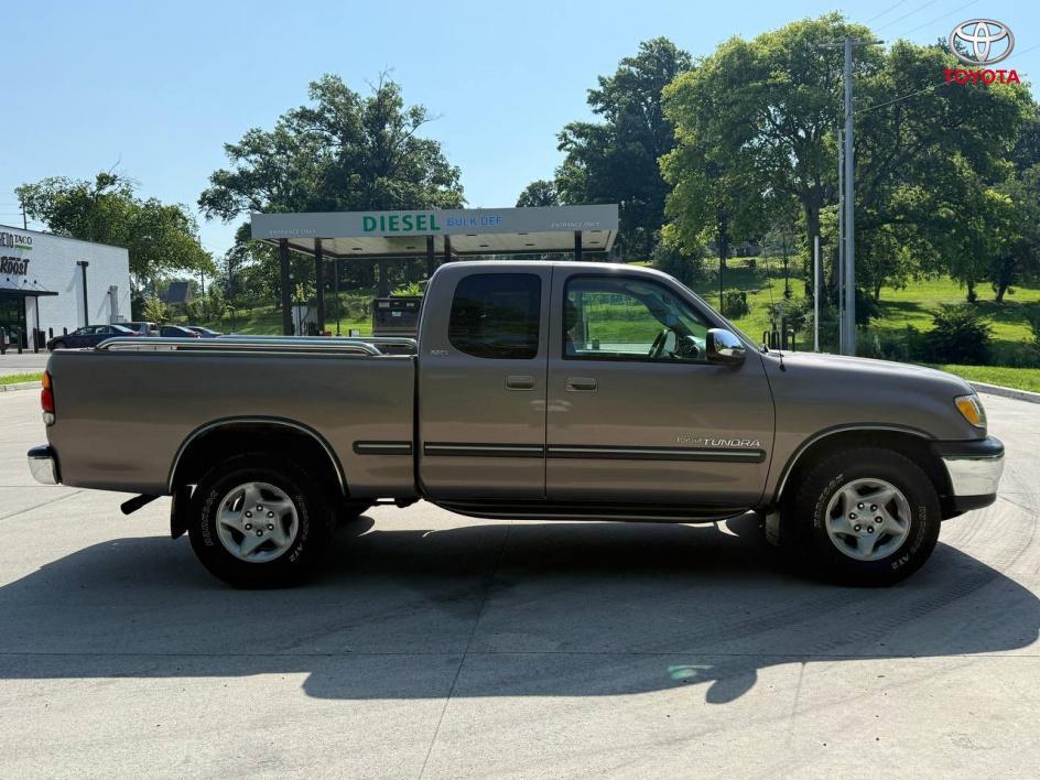 used 2002 Toyota Tundra car, priced at $9,525