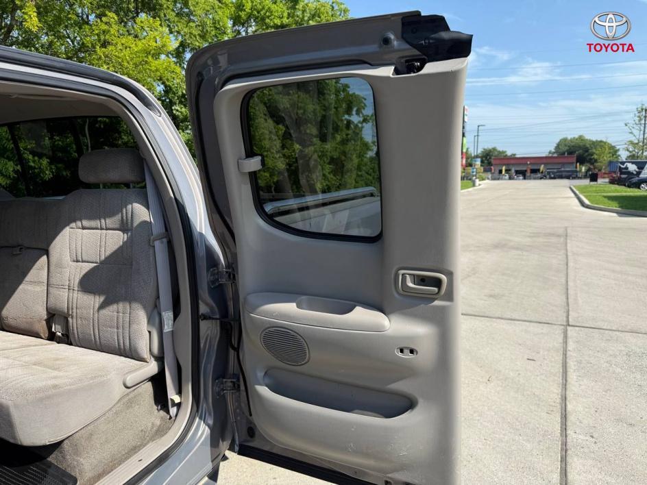 used 2002 Toyota Tundra car, priced at $9,525