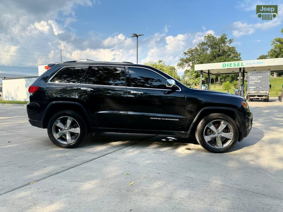 used 2016 Jeep Grand Cherokee car, priced at $13,666
