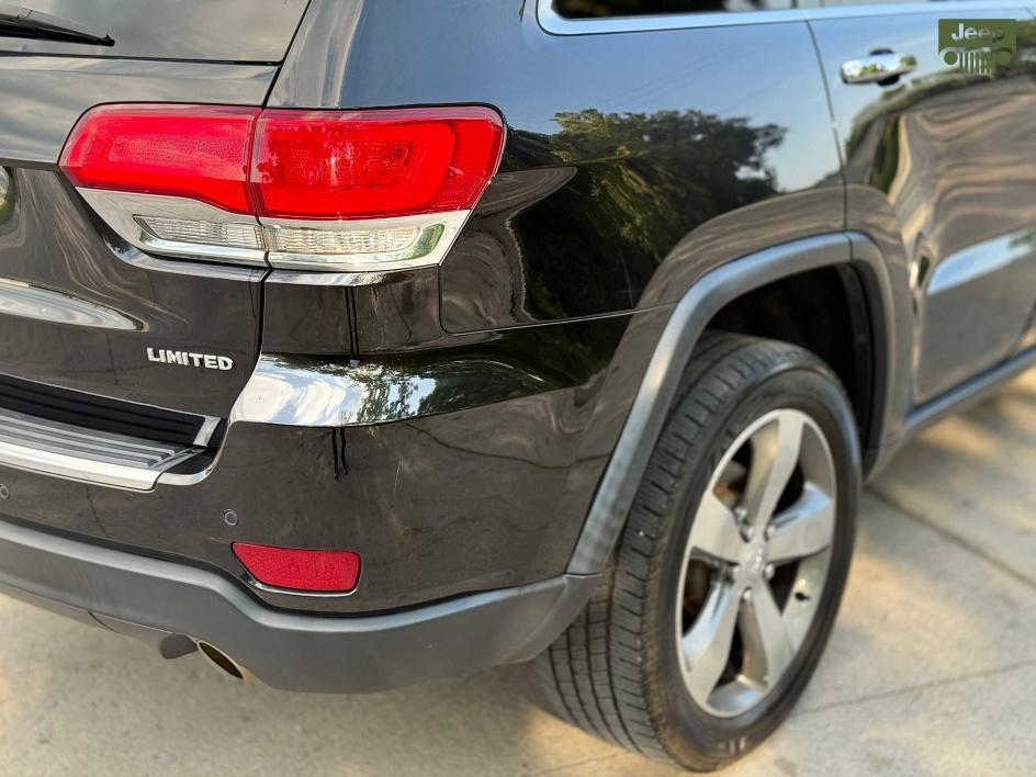 used 2016 Jeep Grand Cherokee car, priced at $13,666