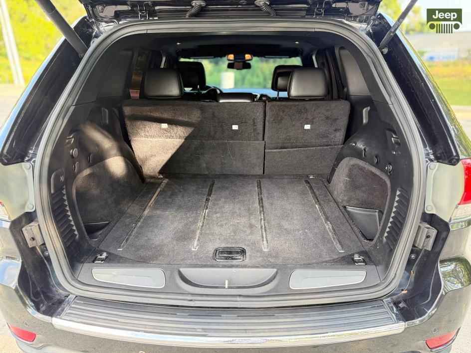 used 2016 Jeep Grand Cherokee car, priced at $13,666