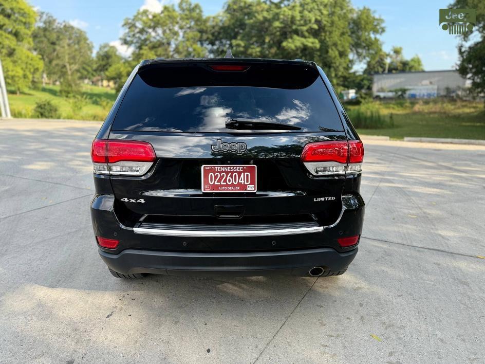 used 2016 Jeep Grand Cherokee car, priced at $13,666