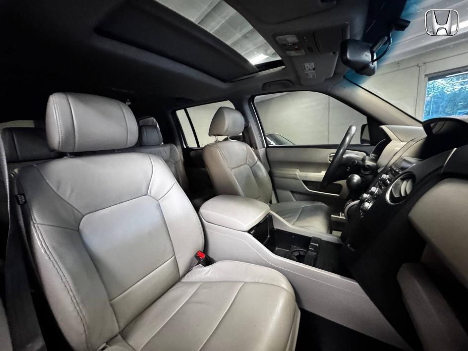 used 2015 Honda Pilot car, priced at $9,888