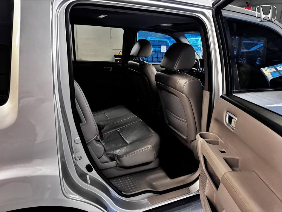 used 2015 Honda Pilot car, priced at $9,888