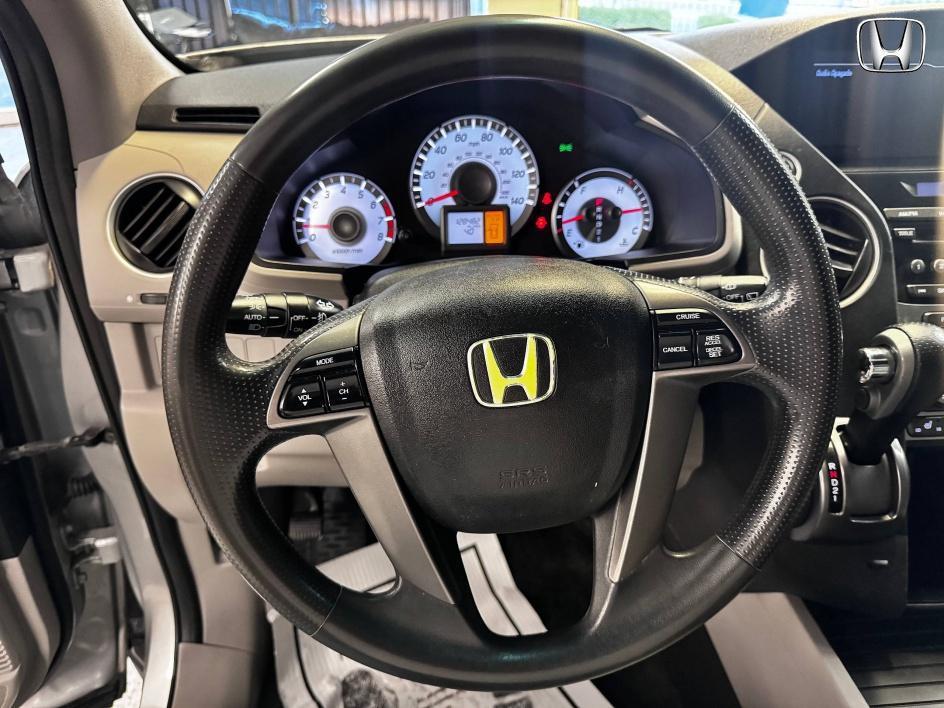 used 2015 Honda Pilot car, priced at $9,888