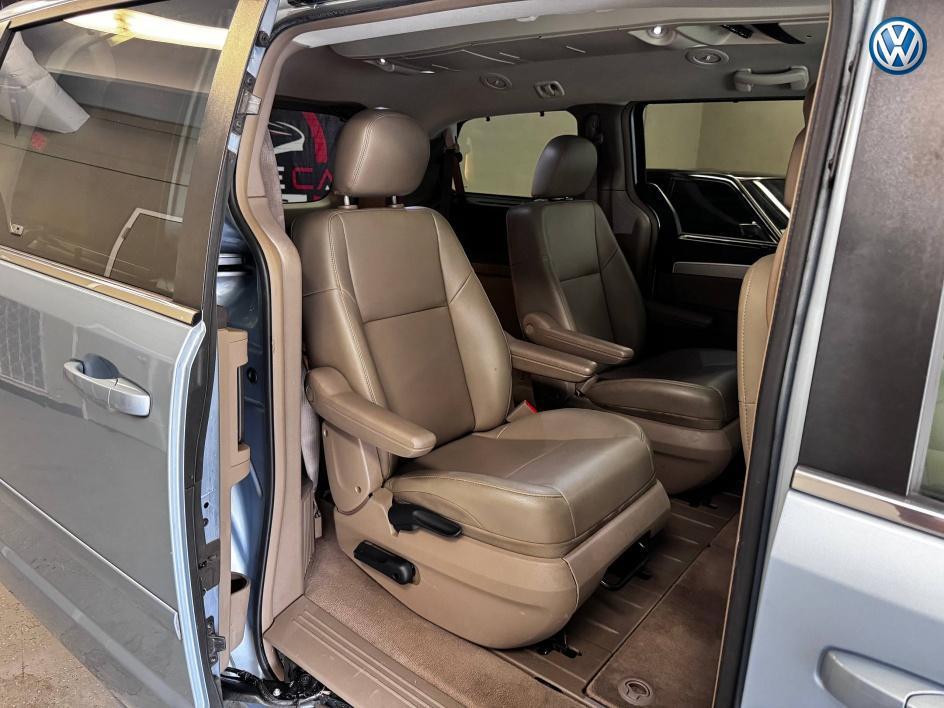 used 2012 Volkswagen Routan car, priced at $5,444