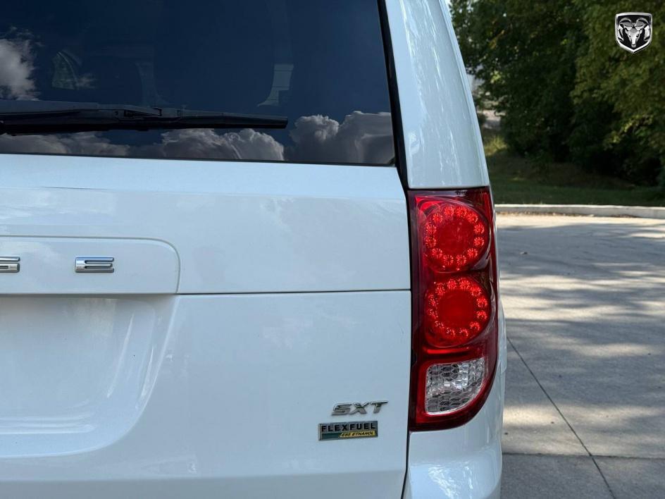 used 2016 Dodge Grand Caravan car, priced at $3,266