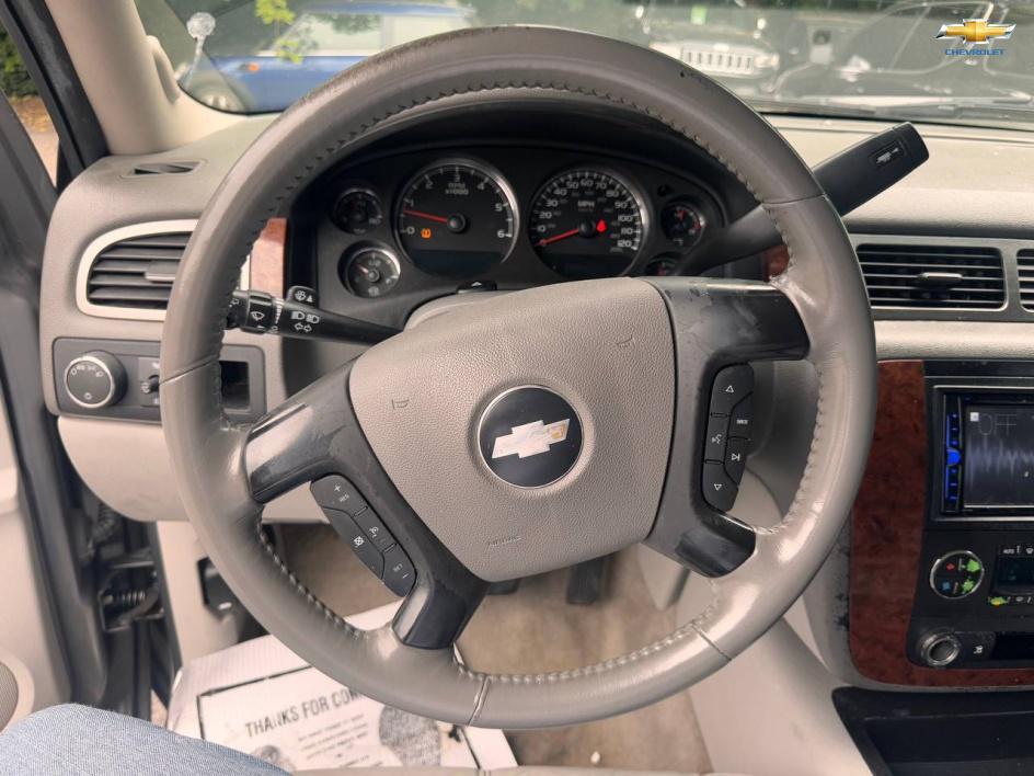 used 2007 Chevrolet Suburban car, priced at $4,999